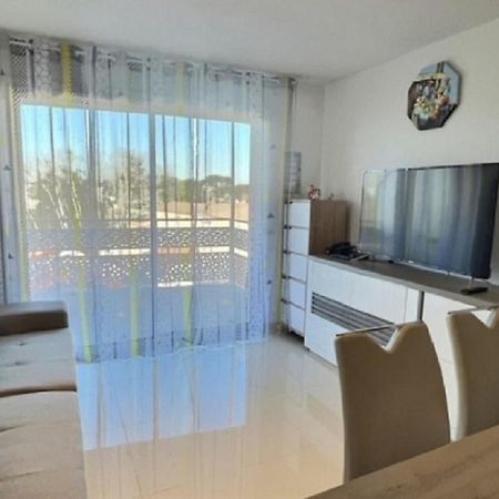 A 150M De La Plage - Coquet Appartement Pour 4 Personnes Vias Exteriér fotografie